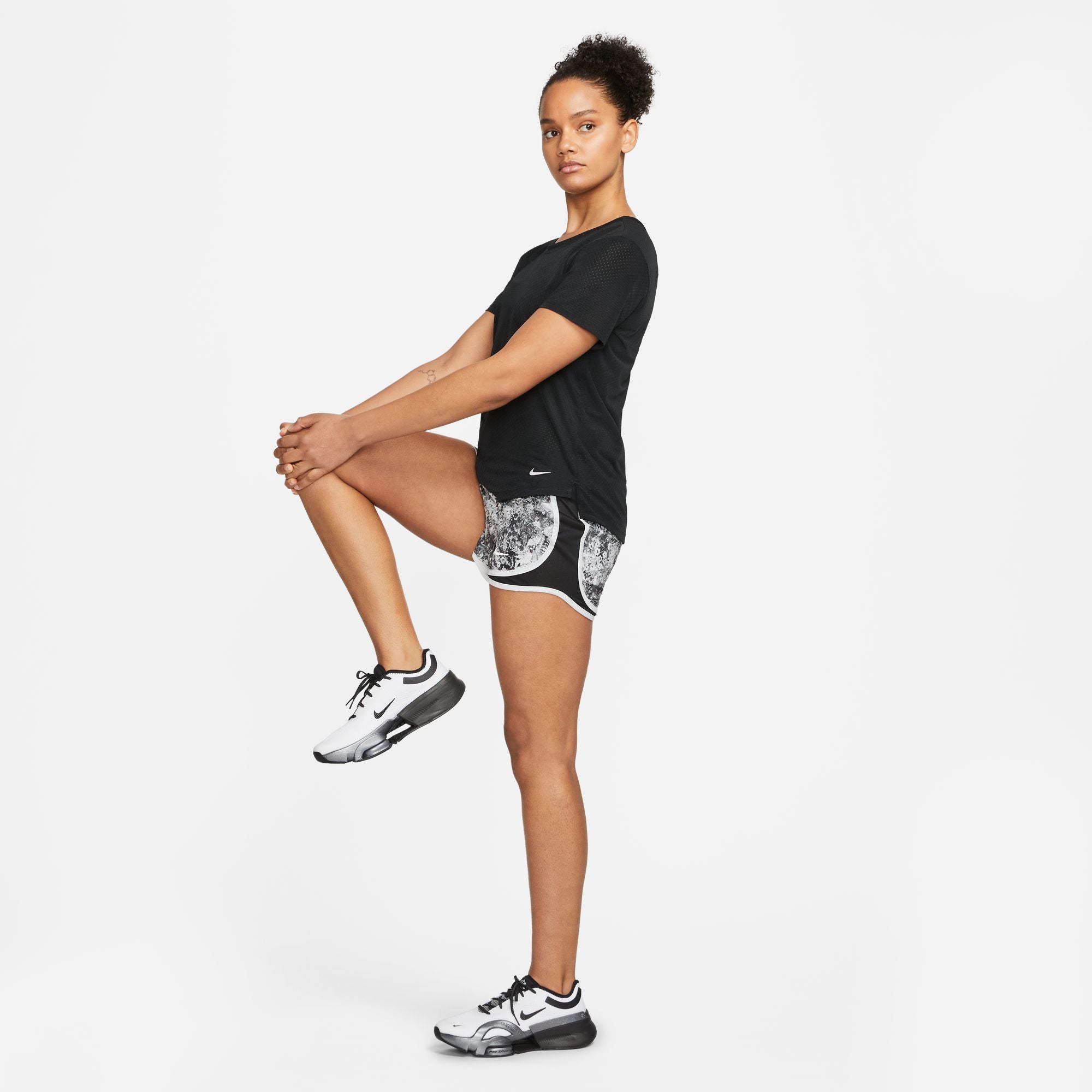 Nike Women's Dri-FIT One Breathe Tee Black / White - Achilles Heel