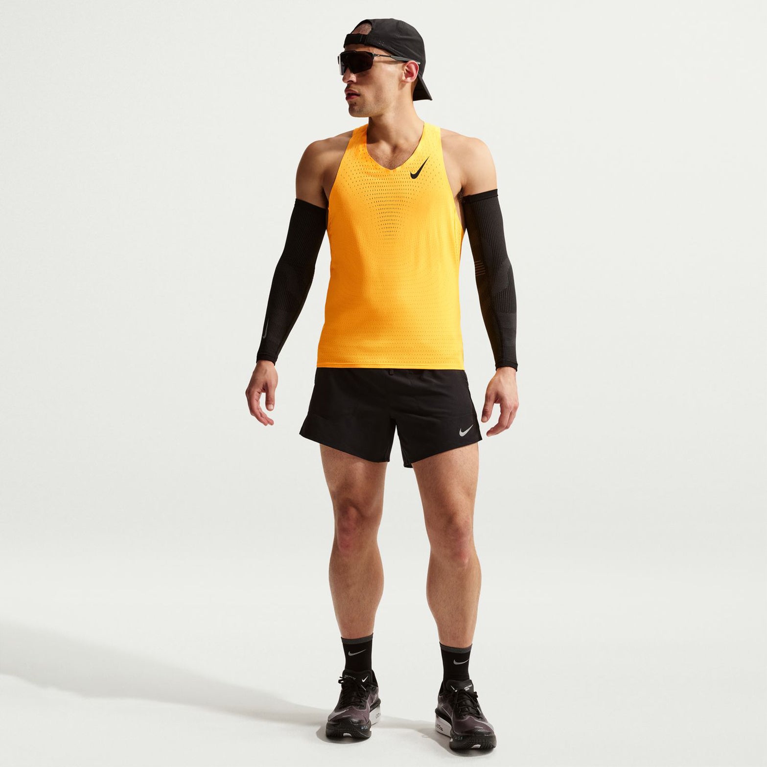 Men's Dri-FIT AeroSwift ADV Running Vest Laser Orange / Black