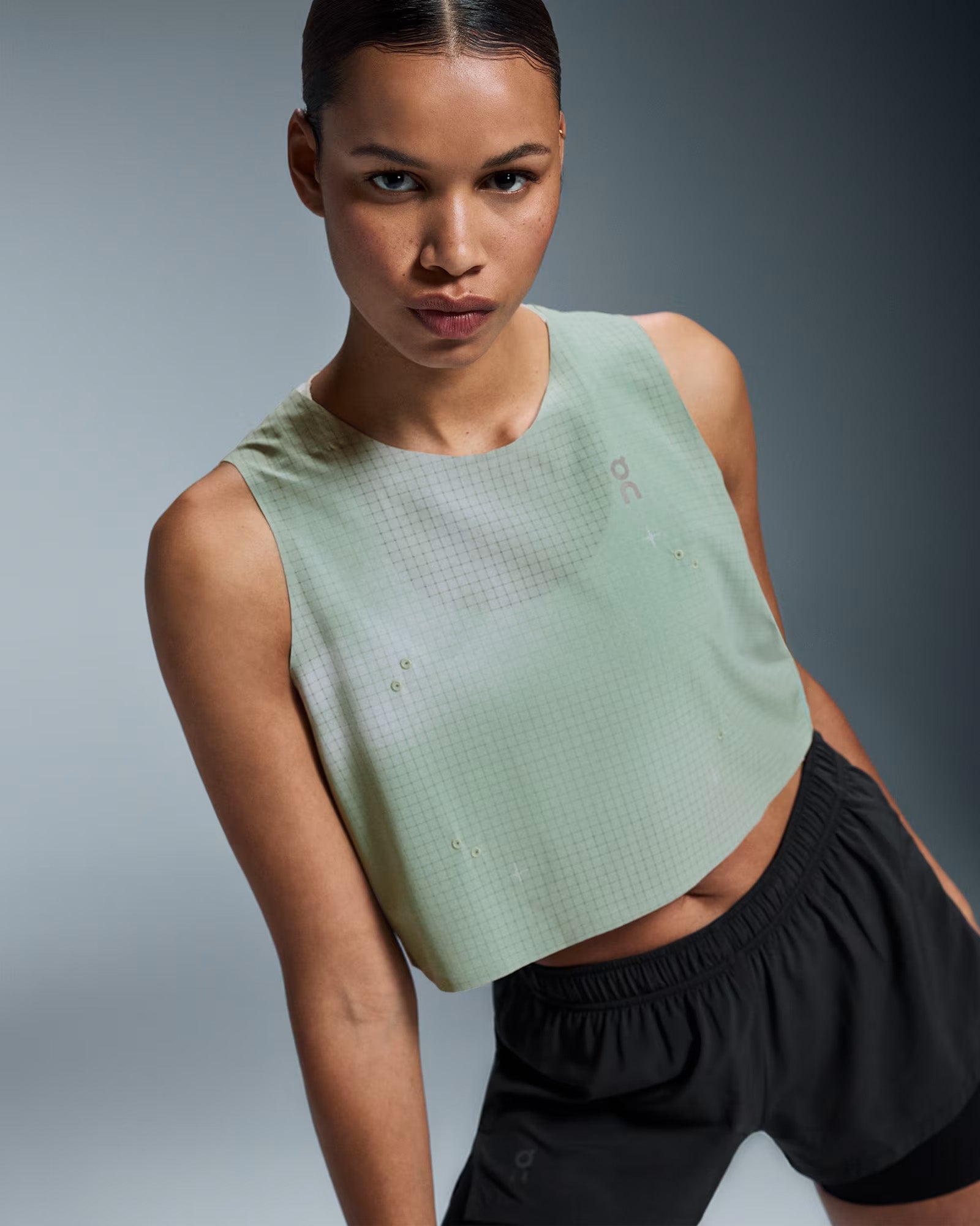 On Women's Pace Tank Sage - Achilles Heel