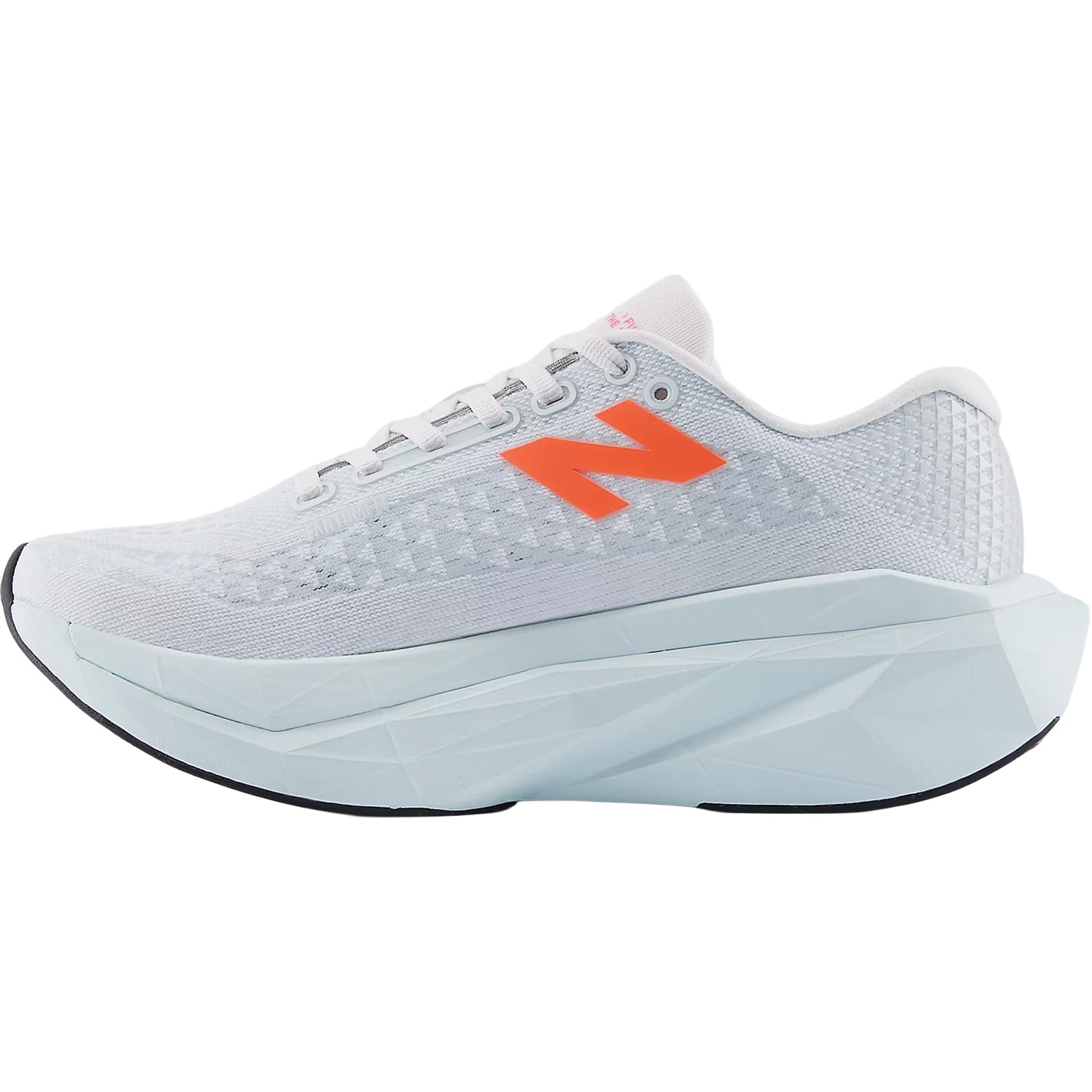 New Balance FuelCell SuperComp Trainer v3 women's running shoe in Glint Blue / Daybreak — inner view showing glint blue plush mesh upper, daybreak midsole detailing and Energy Arc carbon fibre plate construction