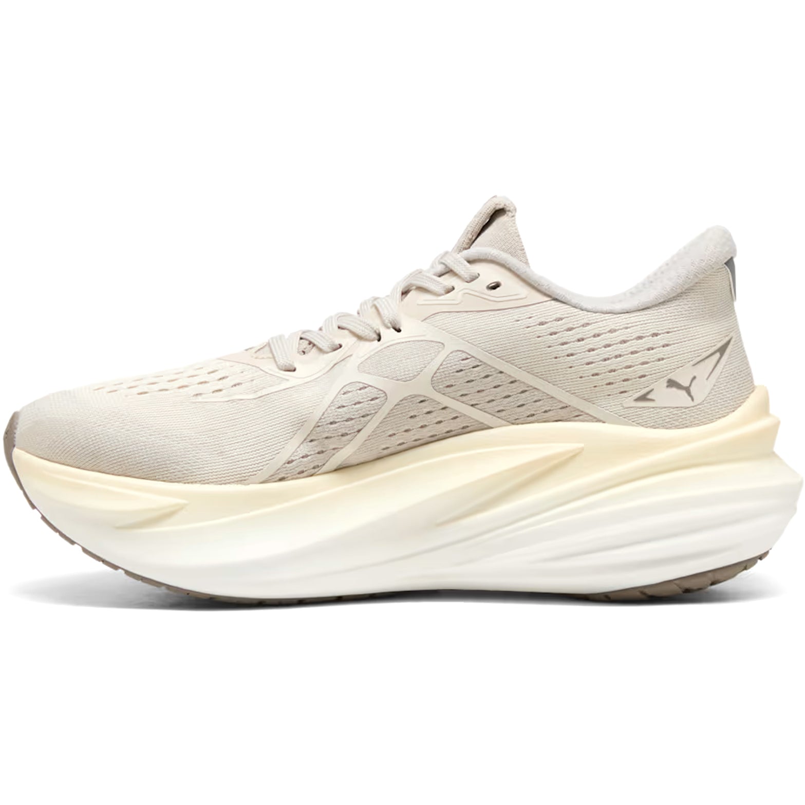 Women's Puma MagMax NITRO 2 Running Shoes Alpine Snow Buttercream inner side view showing maximal NITROFOAM stack with nitrogen-infused foam for lightweight responsive cushioning during daily training