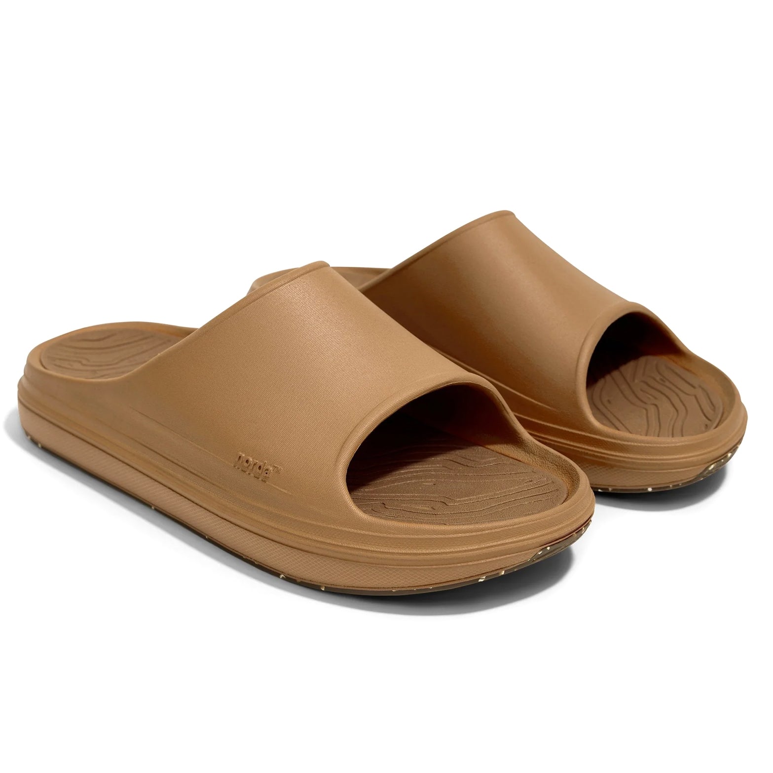norda 008 Slide Oud angled side view showing dual-density foam construction, arch support footbed and Vibram ECOSTEP sole