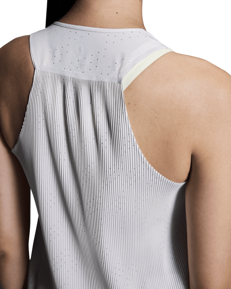 On Women's Race Singlet Silver - achilles heel