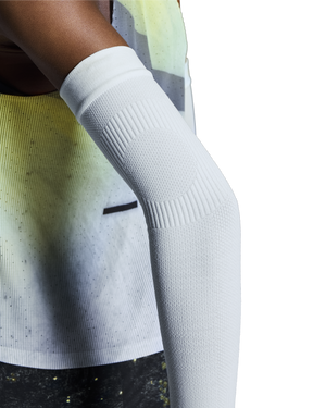 On Performance Arm Sleeves White - achilles heel
