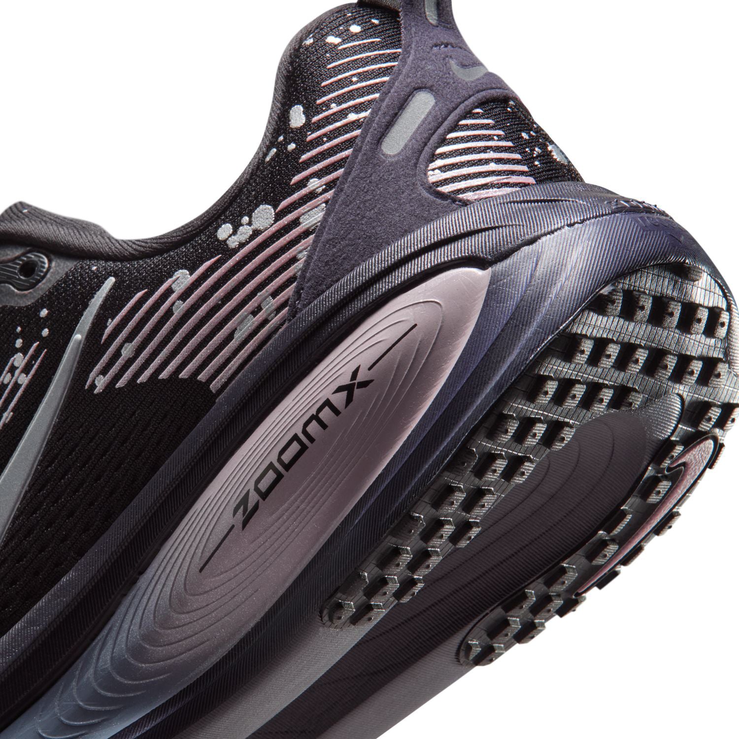 Women's Vomero 18 SE Running Shoes Black / Cave Purple / Ashen Slate / Metallic Dark Grey - Achilles Heel