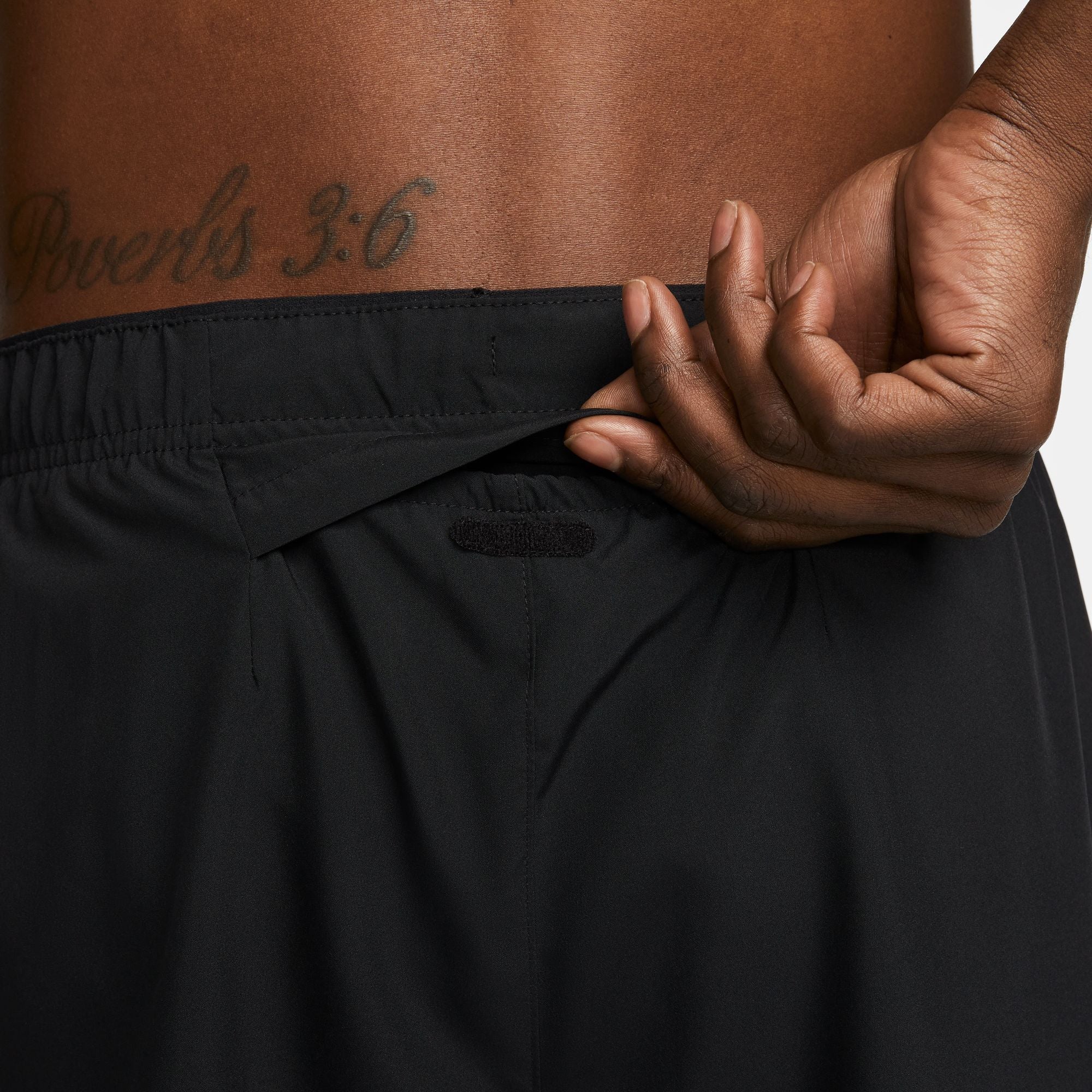Nike Men's Dri-FIT Challenger 5 Inch Shorts Black / Black / Black - Achilles Heel