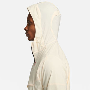 Nike Men's Dri-FIT Kipchoge Windrunner Jacket Coconut Milk / Black / Reflective Silver - achilles heel