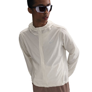 Nike Women's Swift Repel Packable Running Jacket Sail - achilles heel