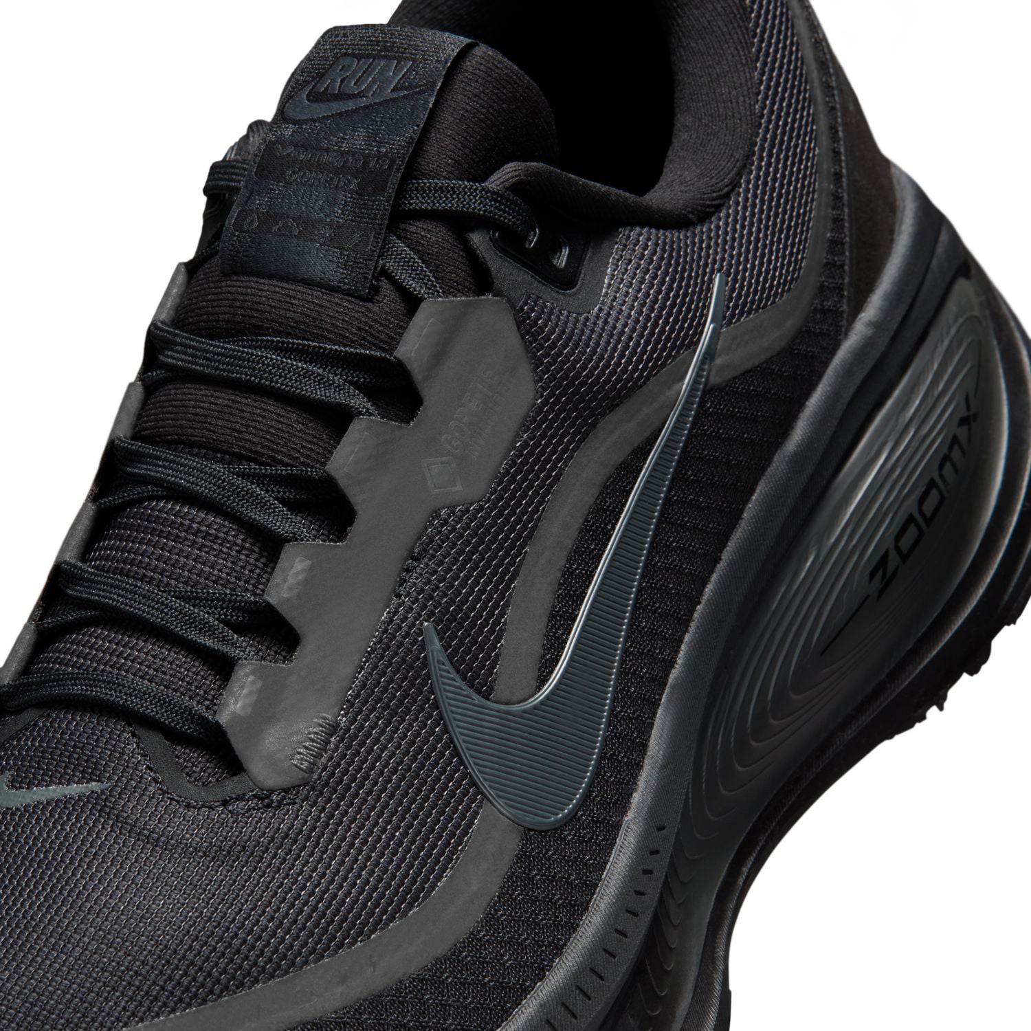 Men's Air Zoom Vomero 18 GORE-TEX Running Shoes Black / Anthracite