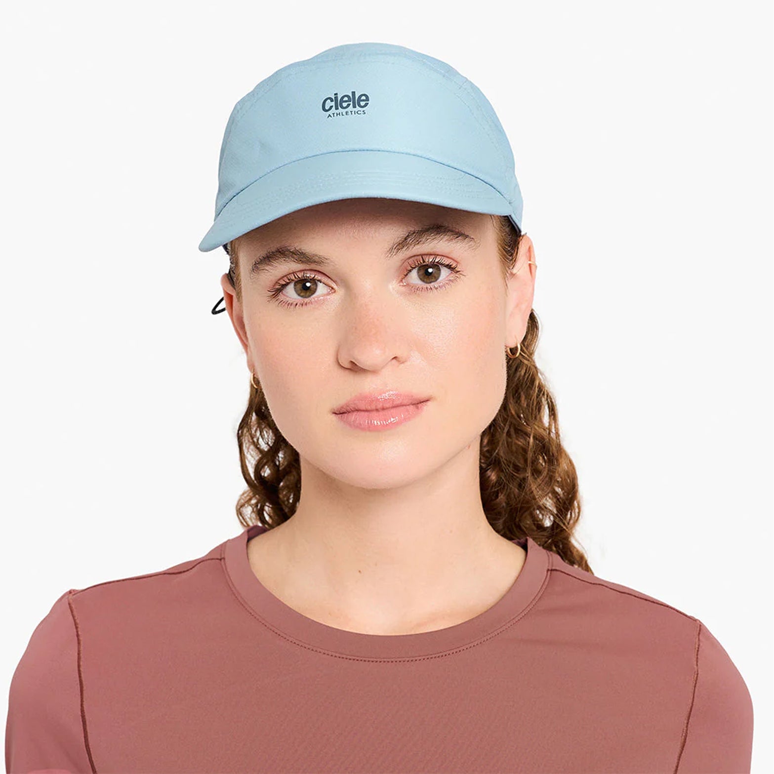 Ciele FSTCap SC Classic Athletics SL Chambray front view on runner showing low-profile fit and pre-curved SOFTcurved brim