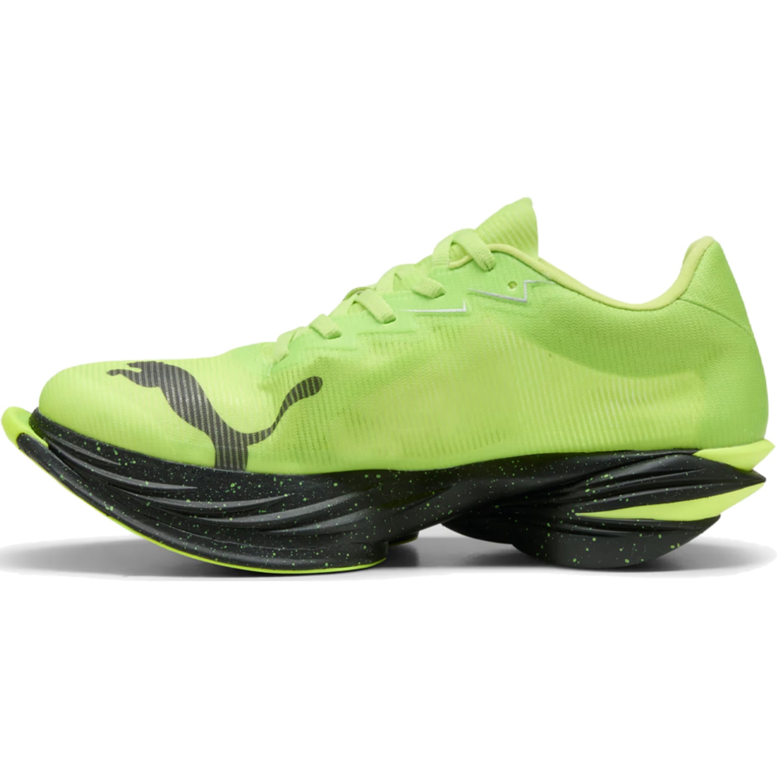 Introducing the Men’s Fast-R NITRO Elite 3 Running Shoes in Sunny Lime and Puma Black by Puma. Featuring a vibrant neon green upper with a bold black Puma logo, black speckled midsole, and an eye-catching, futuristic split-sole design, these marathon racing shoes are engineered with NITROFOAM ELITE technology to provide exceptional energy return—perfect for serious runners seeking speed and innovation.