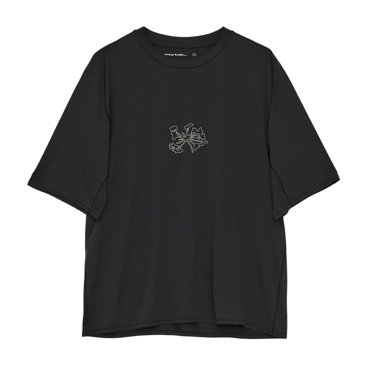 Introducing the Portal Men’s Lateral Peak Tee in Black Beauty—a loose-fitting technical T-shirt with short sleeves, crafted from recycled polyester and featuring a small, minimalist white floral line drawing centered on the chest.