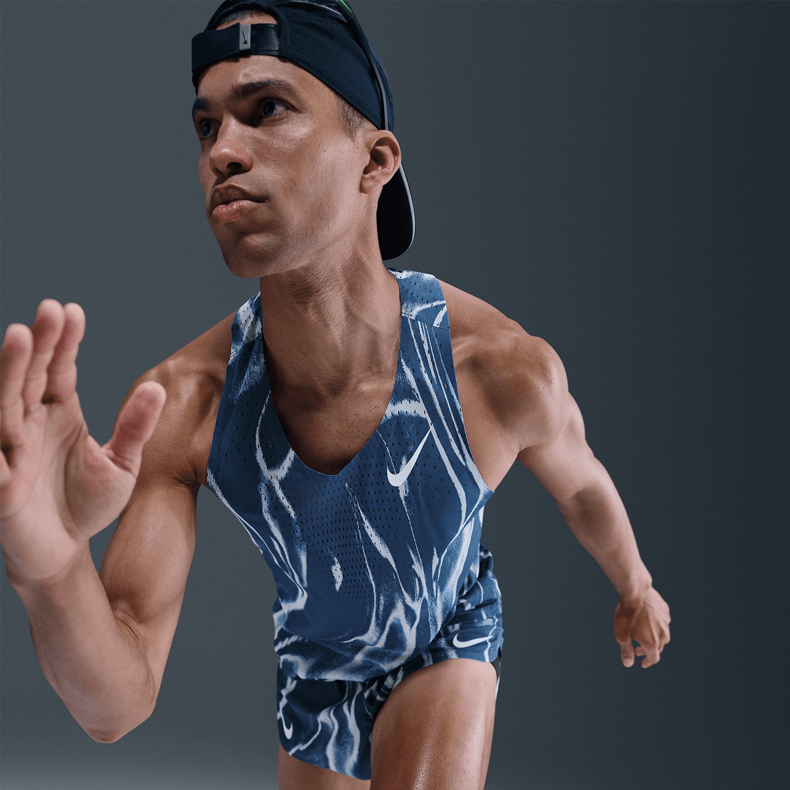 Men's Dri-FIT AeroSwift ADV Running Vest Coastal Blue / White - Achilles Heel