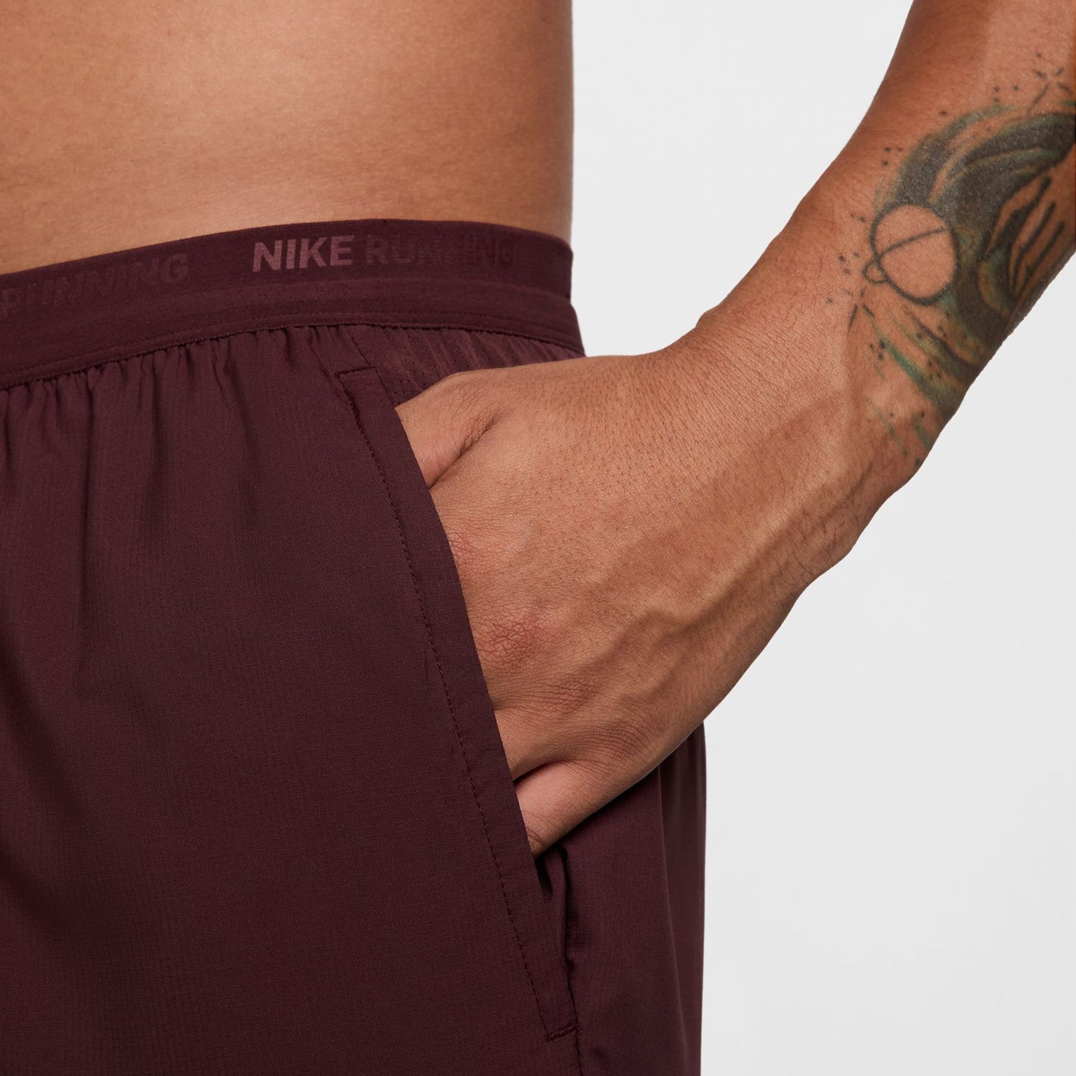 Men's Dri-FIT Stride 5 Inch Shorts Burgundy Crush / Black / Reflective Silver