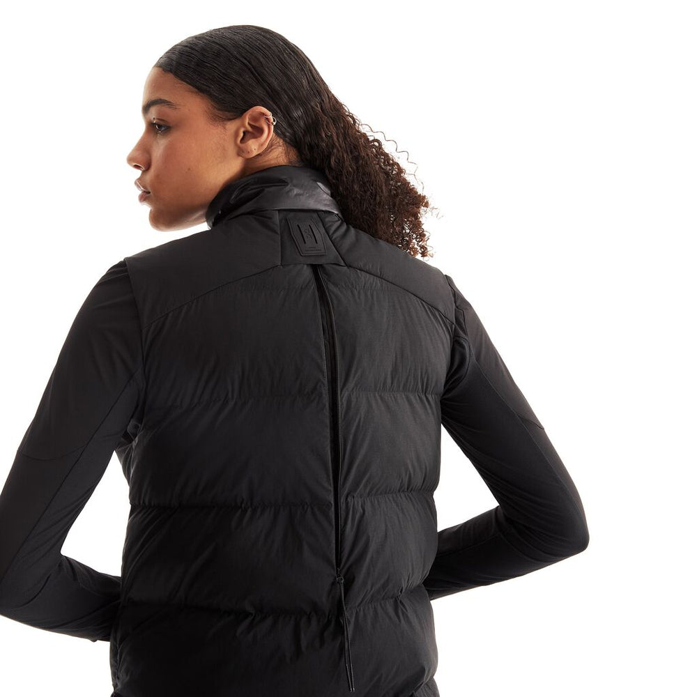 On Women's Challenger Vest Black - achilles heel