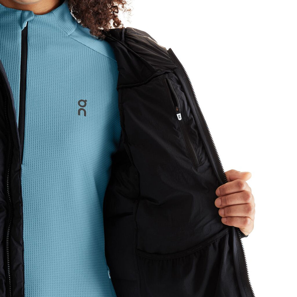 On Women's Challenger Jacket Black - achilles heel