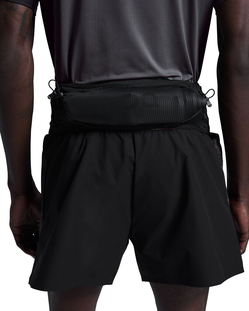 On On Ultra Belt 2L Black at Achilles Heel