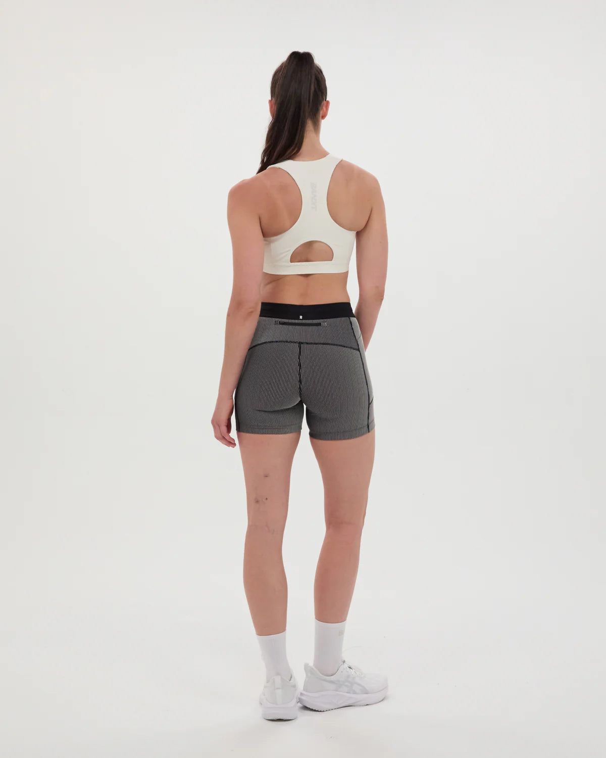 Women's Stamina Scoop Neck Run Bra Chalk - Achilles Heel