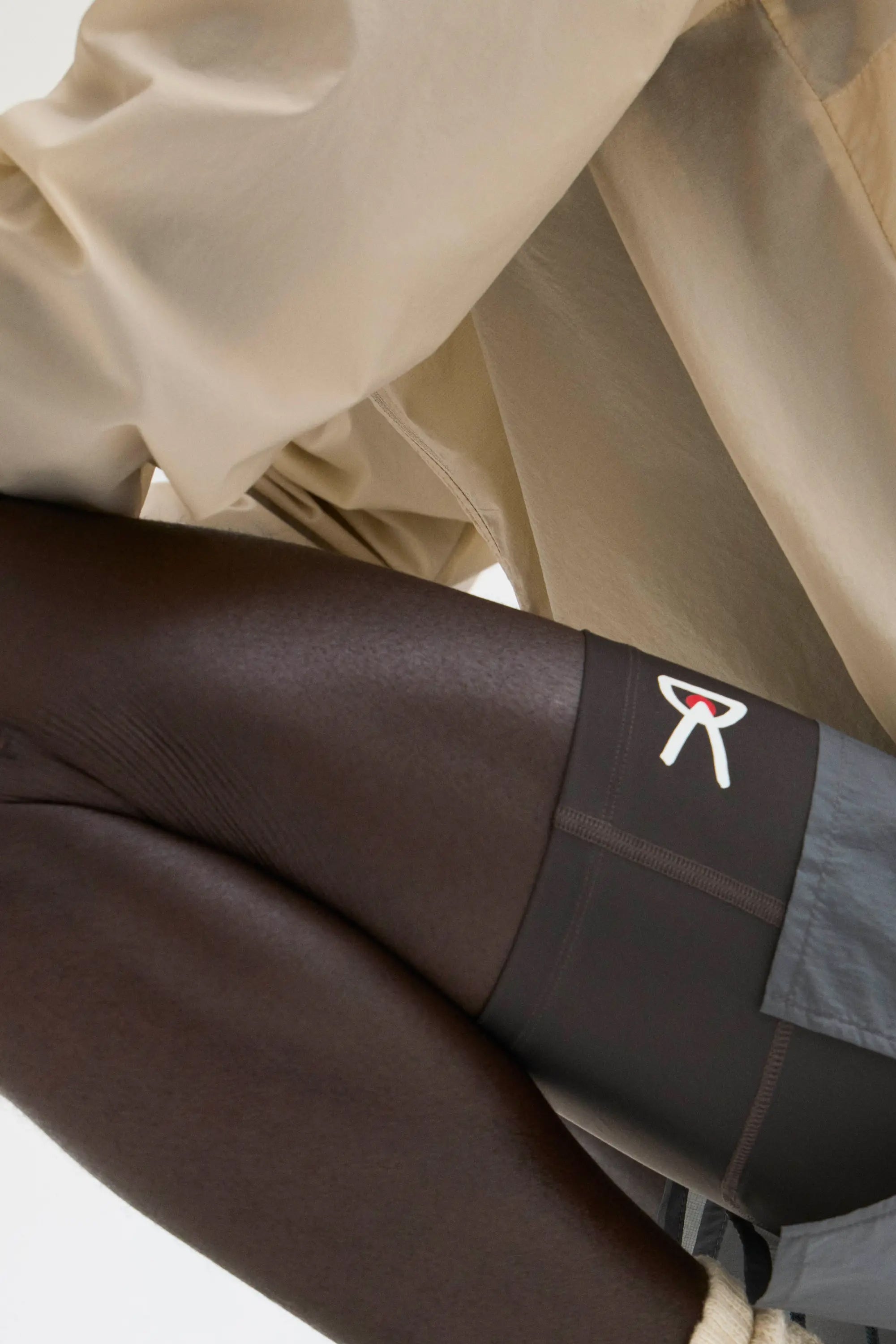 9 Inch Recycled Half Tights Slate Brown - Achilles Heel