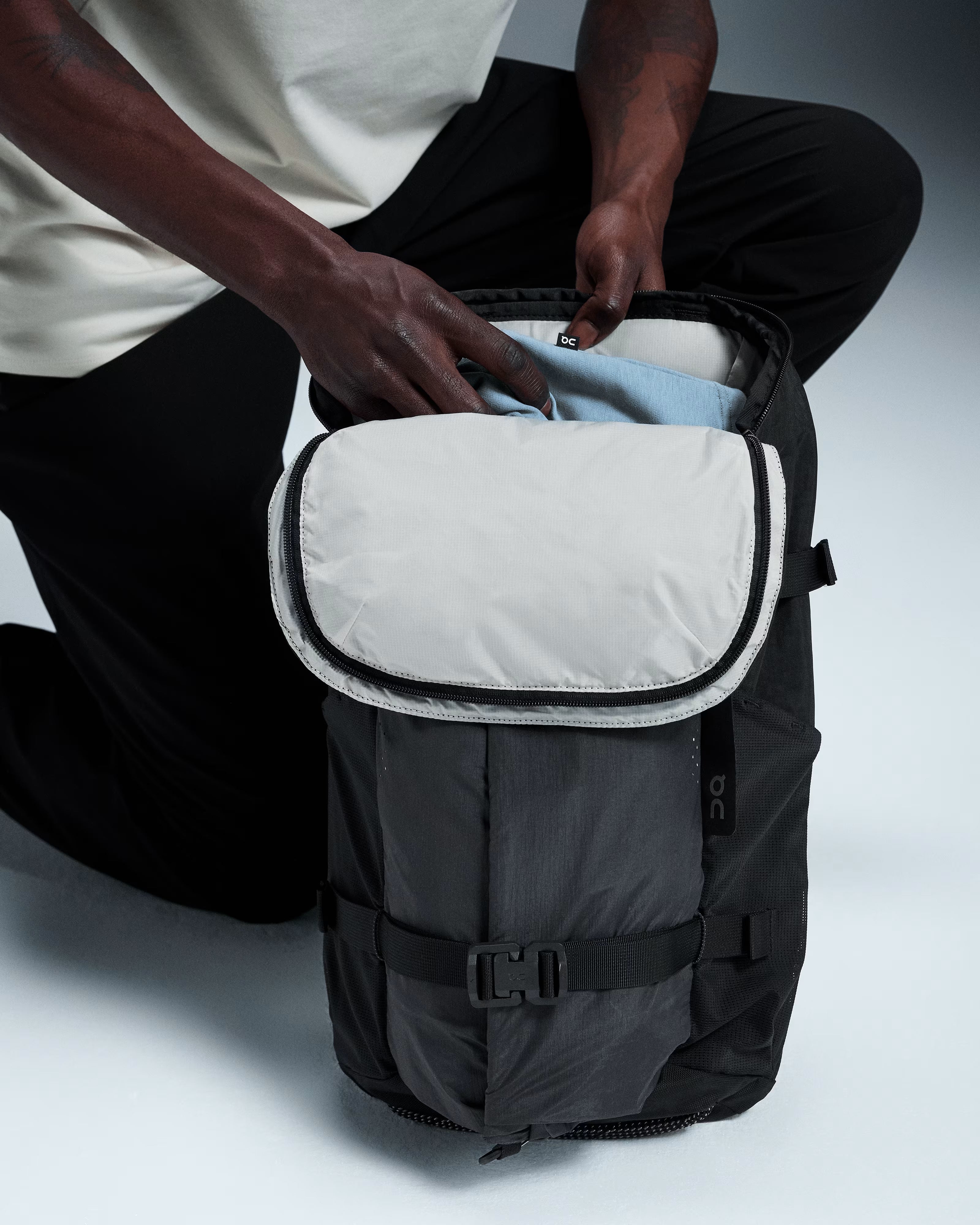 Speed Pack 24L Elite Black / Magnet - Achilles Heel
