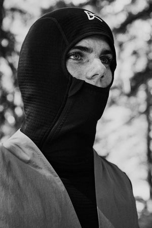 District Vision Men's Hooded Merino Grid Fleece Black - achilles heel