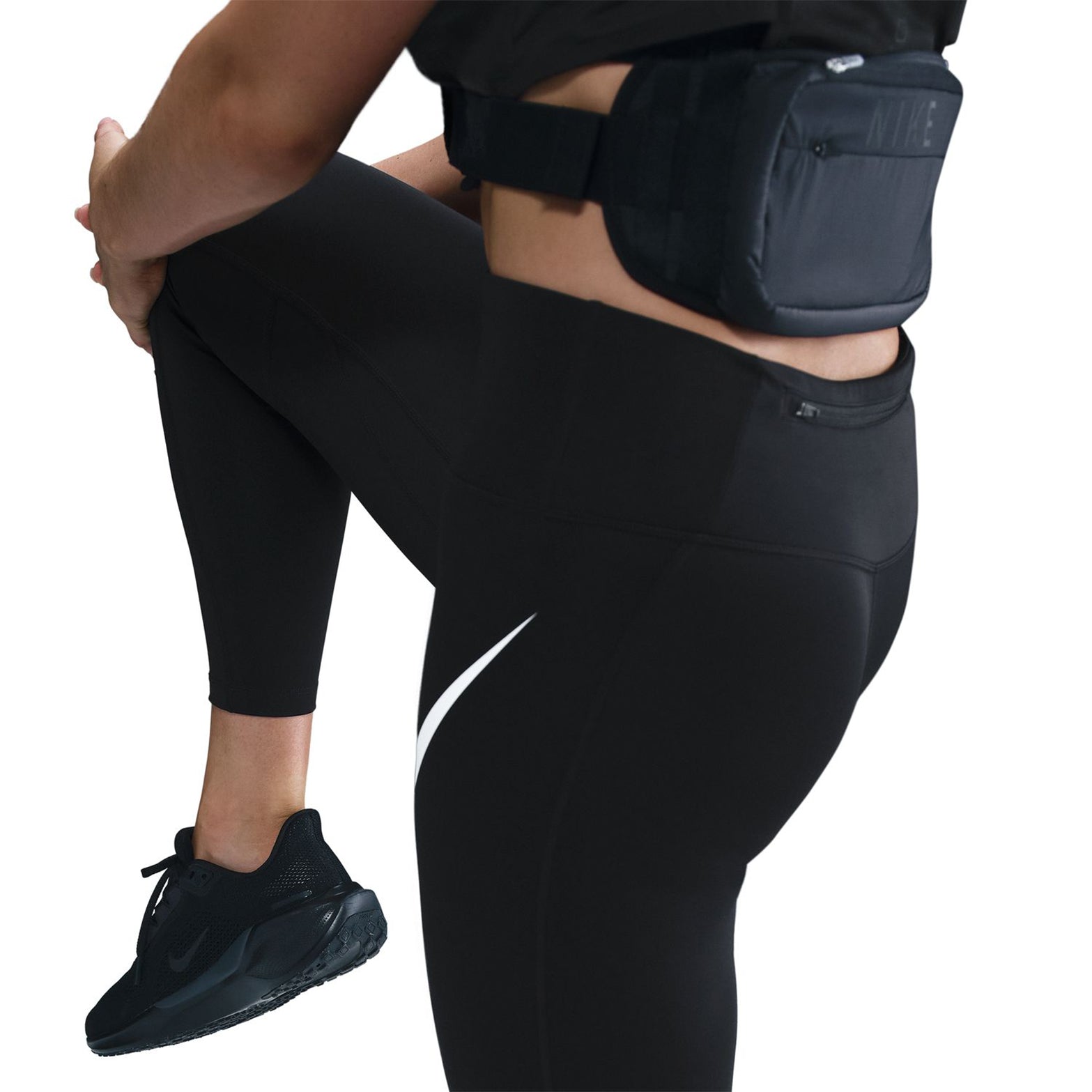 Women's Tempo Swoosh High-Waisted 7/8 Leggings Black / White