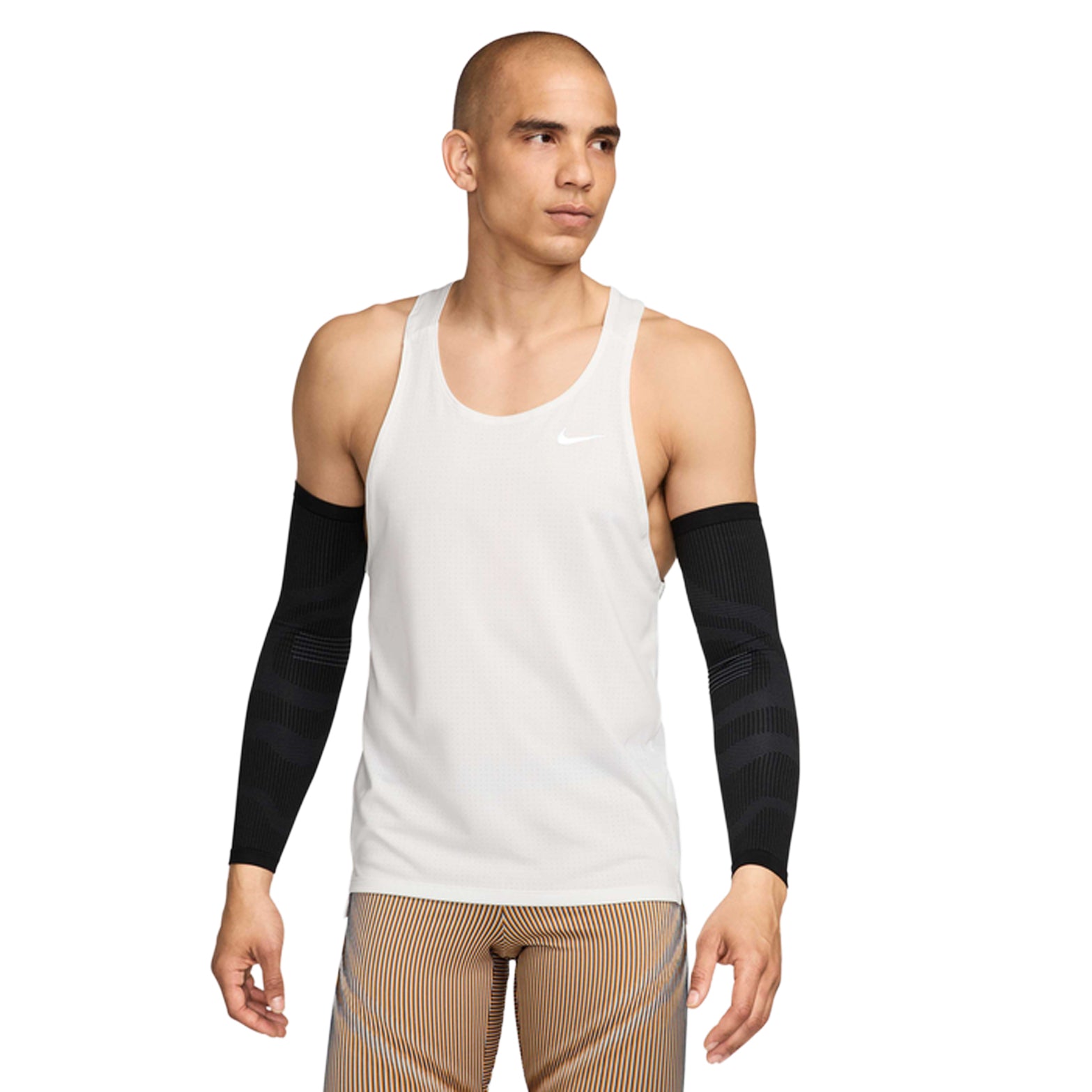 Nike Zoned Arm Sleeves in Black / Dark Smoke Grey / Silver — front view worn on model showing black dual-knit construction with dark smoke grey and silver zoned detailing and seamless design