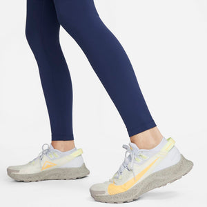 Nike Women's Epic Luxe Trail Running Tight Midnight Navy / Aluminium - achilles heel