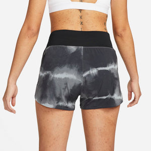 Nike Women's Dri-FIT Eclipse Printed Shorts Black / White - achilles heel