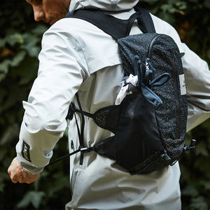 SAYSKY Light Running Backpack 8L Black Universe - achilles heel