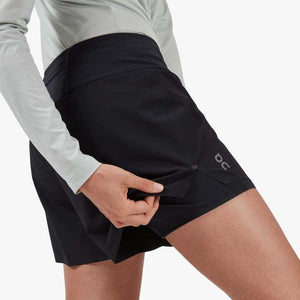 On Women's Running Shorts Black - achilles heel