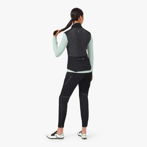 On Women's Weather Vest Black - achilles heel