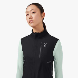 On Women's Weather Vest Black - achilles heel